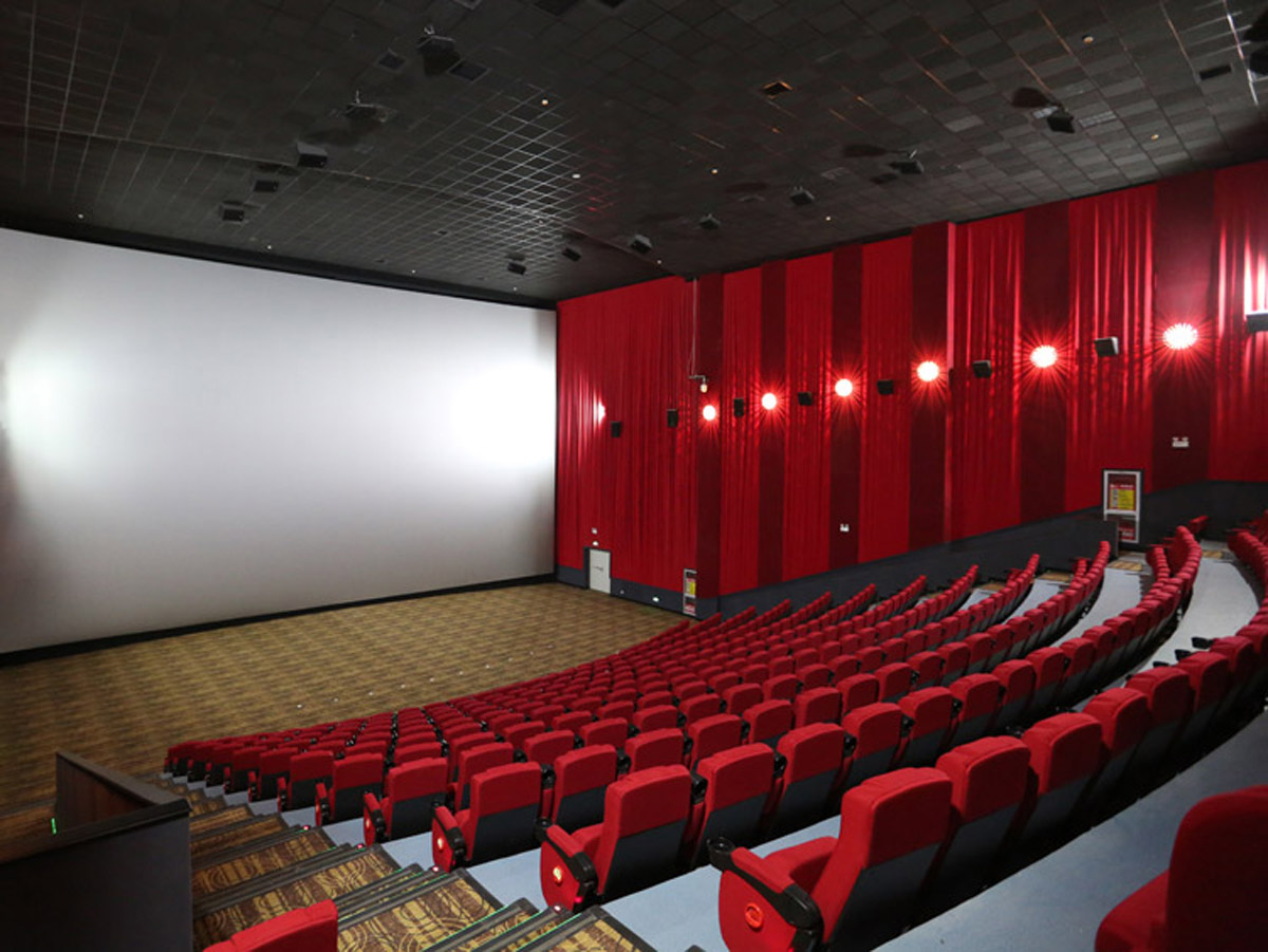 滦平媒体互动IMAX4D巨幕影院