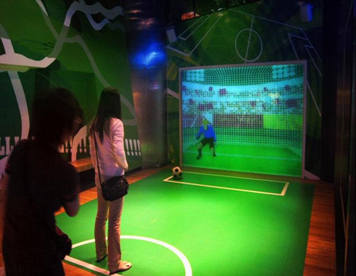 莲池媒体互动虚拟足球体验